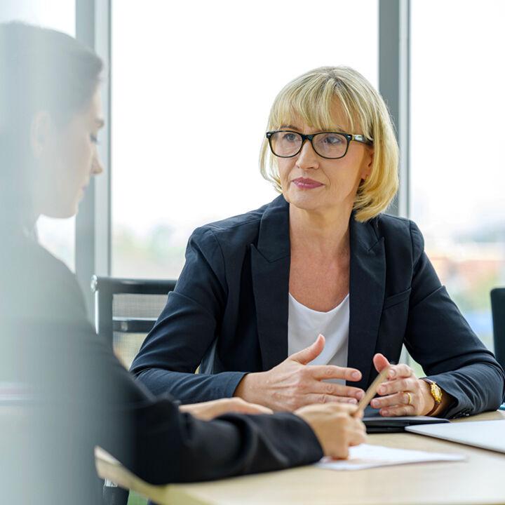 Professional in advisory and consultation